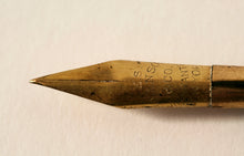 Load image into Gallery viewer, Fountain Pen
